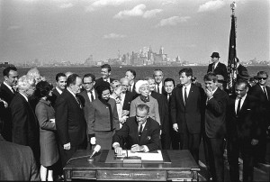 Immigration_Bill_Signing_1965
