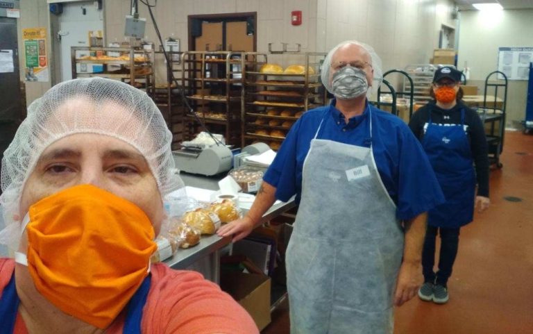 UFCW grocery workers wear masks and maintain 6ft distance in the bakery