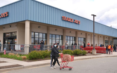 Shoppers wearing mask outside Trader Joe's